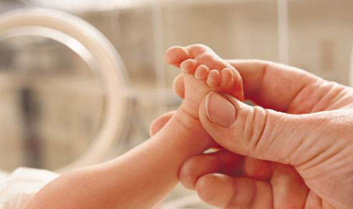 美国试管婴儿：如何评估卵巢功能和提高获卵率？